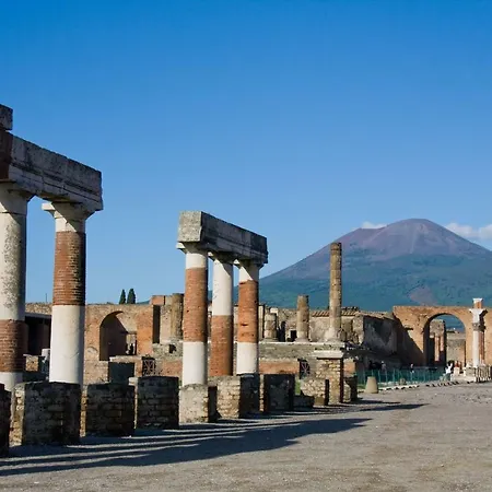 Maison Blanche 3* Pompei