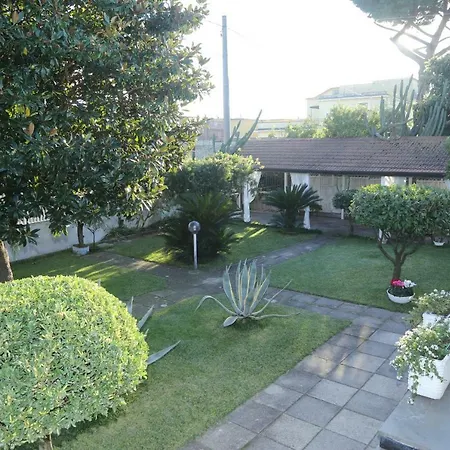 Oda ve Kahvaltı Maison Blanche Pompei