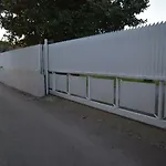 Maison Blanche לינה וארוחת בוקר