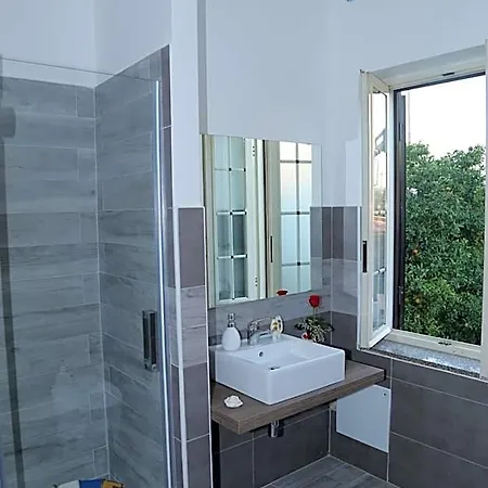 Maison Blanche Bed & Breakfast