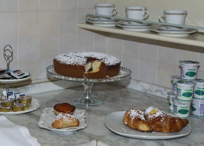 Maison Blanche Bed & Breakfast 4*