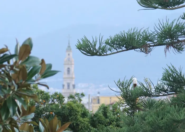 Bed & Breakfast Maison Blanche 4*